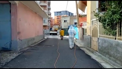 Vlora dezinfektohet, qyteti bregdetar ende i paprekur nga koronavirusi