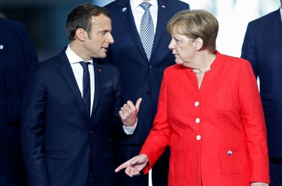 Le Monde: Merkel-Macron të ndalin projektin për refugjatët në Shqipëri