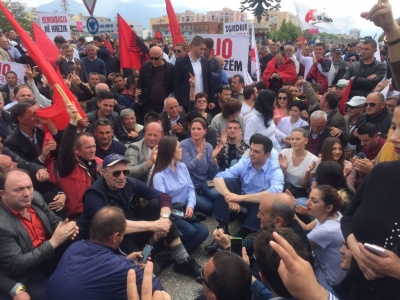 Ja 5 akset rrugore ku shqiptarët do të dalin sot në protesta masive