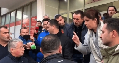 VIDEO/ ‘Shko gjej punën...’ Lleshaj shton arrogancën me banorët e Lezhës, përplaset me ish-deputeten