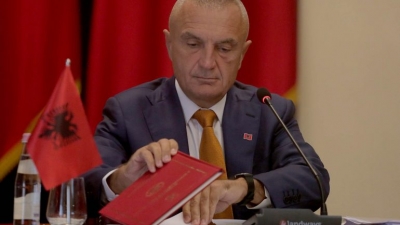 Ilir Meta parashikoi tërmetin në Shqipëri, por askush s’e dëgjoi