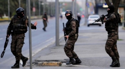 Turqi, në pranga 70 oficerë ushtarakë për lidhje me Gulenin