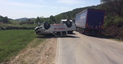 Bulqizë/ Përmbyset makina, plagosen dy persona