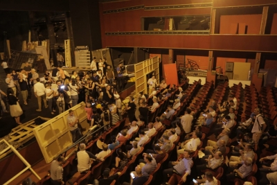 Përplasja te Teatri/ Artistët kërkojnë mbështetje europiane: Ndaloni projektin vrastar të Ramës