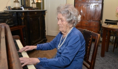 Pianistja 108 vjeçare më e talentuara në Poloni