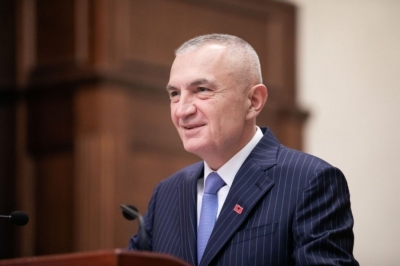 ‘Mirësi e dashuri’/ Presidenti Ilir Meta uron shqiptarët për Kurban Bajramin