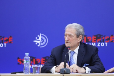 Berisha: Yuri Kim si McGonigal, promovoi tenderat korruptivë pa garë