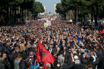 Merret vendimi/ Më 16 shkurt nisin protestat madhështore deri në rrëzimin e Ramës