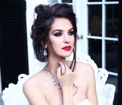 Emina dedikim të ndjerë për bashkëshortin