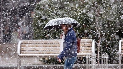 Shira dhe dëborë në të gjithë Shqipërinë! Ja si parashikohet moti nesër