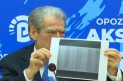 Berisha pyet Ramën: Çfarë e shtyu Olsin të kalojë në Morinë në ditën e arrestimit të kolumbianëve me makinë pa targë