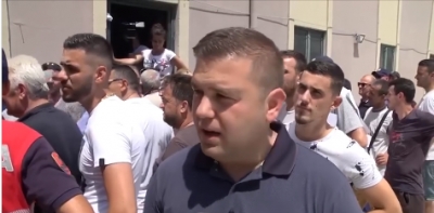 Protestë para Drejtorisë së Policisë së Tiranës/ Braimllari: Në burg duhet të ishte Rama