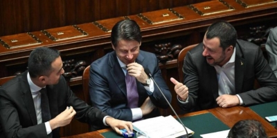 Italia kalon ligjin e “dinjitetit” – Ndalon reklamimin e bixhozit