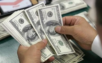 Dollari projektohet në rënie – Bie kërkesa për valutën. Ka investime më të mira jashtë SHBA