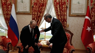 Diplomaci ‘prodhimesh deti’, Erdogani fton Putinin në restorant peshku në Stamboll