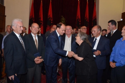 FOTOT/ Nishani: Kur i nderuam me “Medaljen e Artë të Shqiponjës”, martirët e Qafë Valmirit!