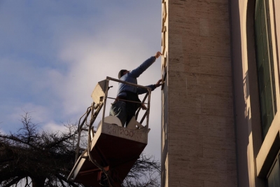 Nis zbrazja e godinës së Teatrit Kombëtar. Aksioni për shembjen? Artistët mblidhen te godina