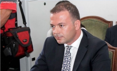 DEKLARATA/ Shkodranët letër ambasadave: Se duam Valdrin Pjetrin kryebashkiak, është nën akuzë