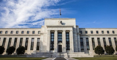 FED për tkurrjen monetare – Powell: Fuqizimi i ekonomisë garanton rritjen e normave të interesit