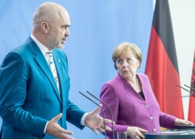 Deutsche Welle: Merkel refuzon hapjen e negociatave me Shqipërinë