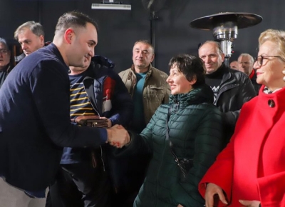 'Jo duartrokitës me pagesë'/ Këlliçi, mirënjohje qytetarëve që iu bashkuan Turit të Dëgjimit