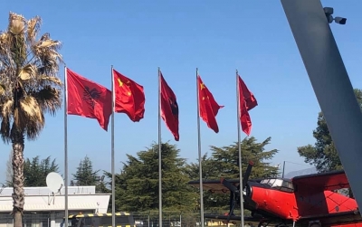 Aeroporti pa sovranitet Lleshaj akuzon kinezet