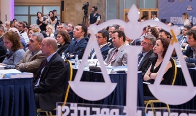 “Drejtësia po kapet, vettingu me dy standarde” Çfarë i tha opozita shefes së ONM-së Calavera