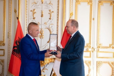 Meta vlerësohet me Medaljen e Kryqit të Madh të Urdhërit të Shën-Karlit të Principatës së Monakos