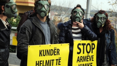 Plani i fshetë “ISIS” njësoj si armët kimike, protestat në sfond