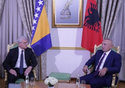 Kreu i Presidencës së Bosnje-Hercegovinës: Do hapim ambasadë në Tiranë! Meta: Uroj që qeveria shqiptare ta rihapë në Sarajevë para 25 prillit, se pas saj…
