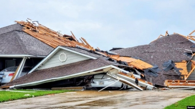 Dhjetëra tornado dhe furtuna godasin Shtetet e Bashkuara