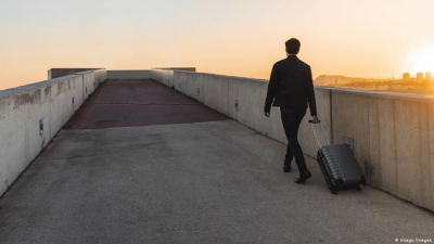 Pse po ikin shqiptarët? DW: Një valë të re emigrimi, pasiguria për të ardhmen kthen sytë nga Gjermania