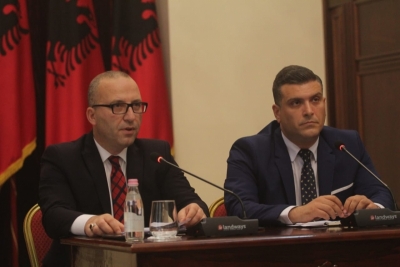 A do ta shpërndajë Presidenti Parlamentin? Flet këshilltari i Metës