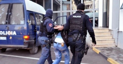 I kërkuar për vrasje me dashje, arrestohet 47 vjeçari në Vlorë