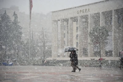 I ftohti siberian vjen në Shqipëri! Do të bjerë borë edhe në Tiranë...