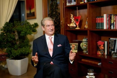 'Si po mashtron Edi Rama me shtesën 3 mijë lekë të pensioneve'