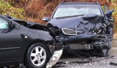 Aksident në aksin Kukës-Morinë, vdes një person, plagosen 2 të tjerë