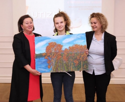 VIDEO/Fondacioni Fëmijët Shqiptar, mesazh nga prindërit për prindërit