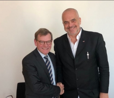 Gjermania e prerë/ Nëse aderoni për BE, nuk ka garë pa opozitën