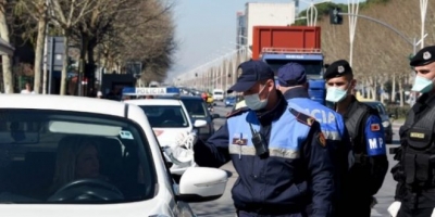 Arrestohen burrë e grua dhe keqtrajtohen në komisariat vetëm pse dolën të blinin 2 kg patate (Video)
