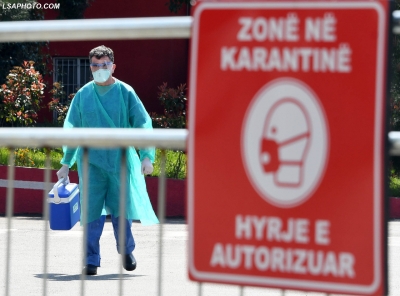 Tre kryeinfermierë të Spitalit Infektiv pozitiv me koronavirus