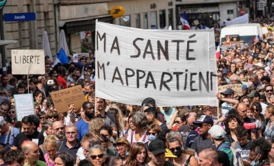 Fundjavë e mbushur me protesta masive në Francë/ Qytetarët kundër masave kufizuese dhe vaksinimit të detyrueshëm. Çfarë do të thotë kjo për Macron