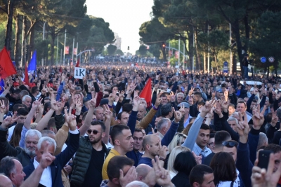 Shqiptarët më të bashkuar se kurrë, sot protesta e madhe në orën 18:30