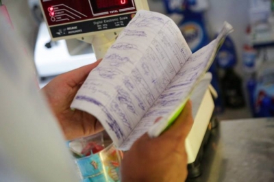 Një në tre familje shqiptare, në borxhe për ushqime