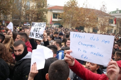 &quot;Ky dashka muhabet&quot;, studentët tallen keq me Ramën (FOTO)