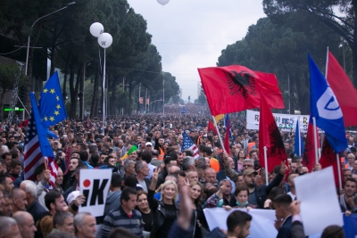 Radio shtetrore gjermane, DW: A do t’i ngrenë përgjimet qytetarët në protestë?