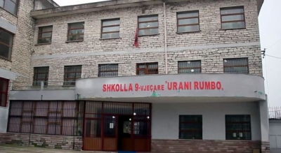 Shkollat pa ngrohje, protestë në Gjirokastër