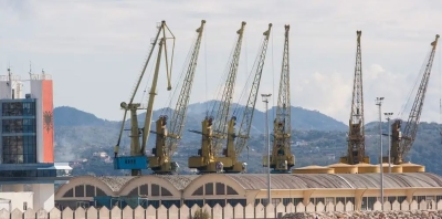 Kompania gjermane EMS për DW: 'Duan të na nxjerrin jashtë Portit të Durrësit'