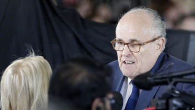 Giuliani kundër idesë që presidenti t&#039;u përgjigjet pyetjeve të Prokurorit Special