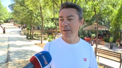VIDEO/ Bllokohet gjatë fundjavës shëtitja tek Liqeni Artificial. Italiani: Nuk e di pse e mbyllin, koronavirusi s’rri në fundjavë këtu